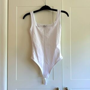 Aritzia Bodysuit never worn, no tags